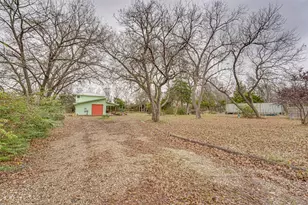 1002 S Main St, Farmersville, TX 75442 - Photo 17