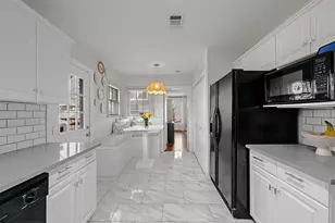 6109 Kenwood Ave, Dallas, TX 75214 - Photo 9