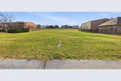 9103 Bellechase Road, Granbury, TX 76049 - Photo 9