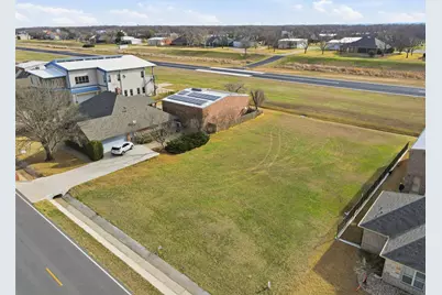 9103 Bellechase Road, Granbury, TX 76049 - Photo 7