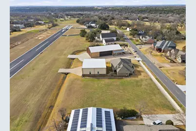 9103 Bellechase Road, Granbury, TX 76049 - Photo 3