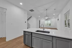 2825 Stanley Ave, Fort Worth, TX 76110 - Photo 7