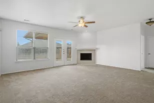 421 Sandy Creek Dr, Fort Worth, TX 76131 - Photo 11