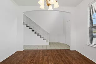 421 Sandy Creek Dr, Fort Worth, TX 76131 - Photo 9