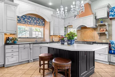 1001 Elizabeth Boulevard, Fort Worth, TX 76110 - Photo 15