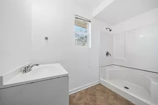 1205 W 10th St, McGregor, TX 76657 - Photo 15