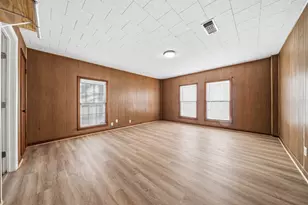 1205 W 10th St, McGregor, TX 76657 - Photo 13