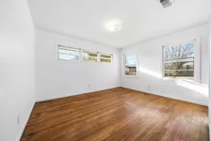 1205 W 10th St, McGregor, TX 76657 - Photo 11