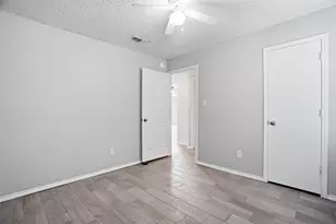 4400 Willow Crest Ct, Arlington, TX 76017 - Photo 17