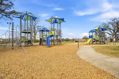 4400 Willow Crest Court, Arlington, TX 76017 - Photo 7