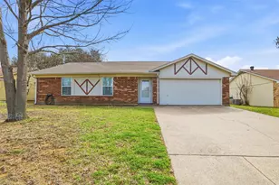 4400 Willow Crest Dr, Arlington, TX 76017 - Photo 1