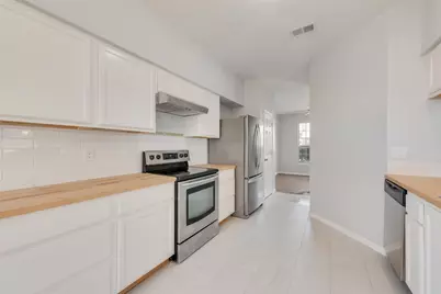 349 Pebblebrook Lane, Glenn Heights, TX 75154 - Photo 7