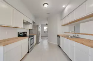 349 Pebblebrook Ln, Red Oak, TX 75154 - Photo 9