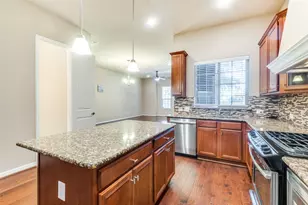 1915 Luther Rd, Irving, TX 75063 - Photo 11