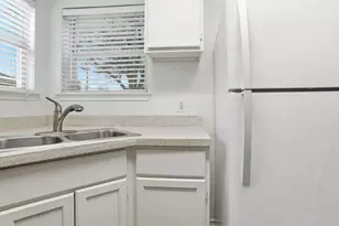 830 Greenridge Dr, Arlington, TX 76017 - Photo 13