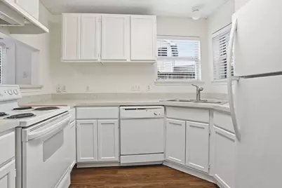 830 Greenridge Drive, Arlington, TX 76017 - Photo 11