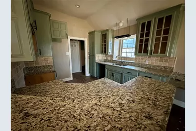 548 Wintercrest Road, Burleson, TX 76028 - Photo 9