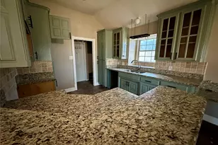 548 Wintercrest Rd, Burleson, TX 76028 - Photo 9