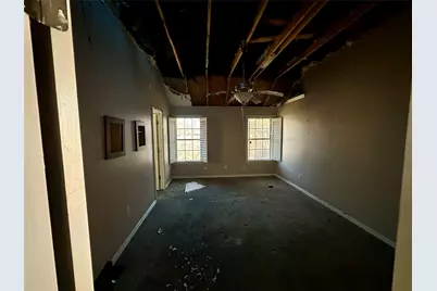 548 Wintercrest Road, Burleson, TX 76028 - Photo 15