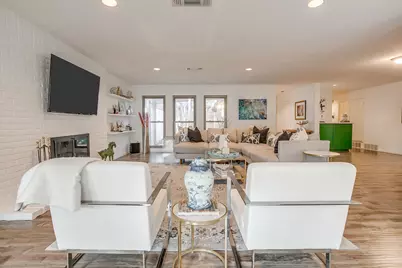 34 Legend Road, Benbrook, TX 76132 - Photo 11