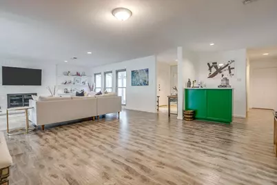 34 Legend Road, Benbrook, TX 76132 - Photo 17