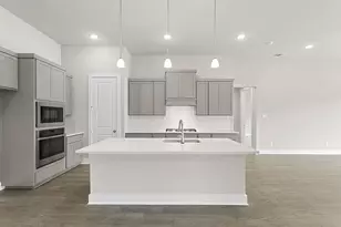 7020 Ladybug Ln, Aubrey, TX 76227 - Photo 7