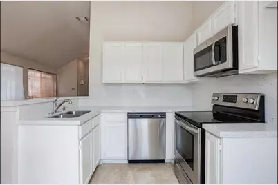 9716 Pinehurst Lane, Dallas, TX 75227 - Photo 15