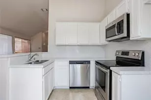 9716 Pinehurst Ln, Dallas, TX 75227 - Photo 15