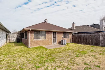 9716 Pinehurst Lane, Dallas, TX 75227 - Photo 23