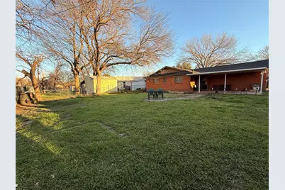 4809 Melinda Drive, Fort Worth, TX 76119 - Photo 13