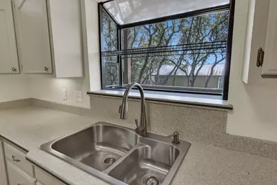 1560 Roadrunner Lane, Canyon Lake, TX 78133 - Photo 11