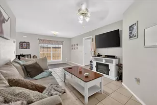 1185 Greywood Dr, Van Alstyne, TX 75495 - Photo 7