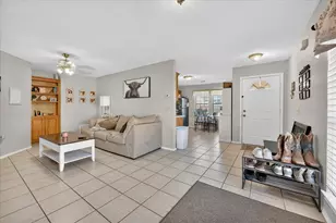 1185 Greywood Dr, Van Alstyne, TX 75495 - Photo 5