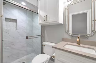 4511 Gilbert Ave, Dallas, TX 75219 - Photo 19