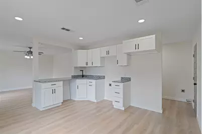 2600 W Collin Street, Corsicana, TX 75110 - Photo 9