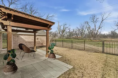 9607 Ravenswood Road, Granbury, TX 76049 - Photo 31