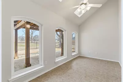 9607 Ravenswood Road, Granbury, TX 76049 - Photo 17