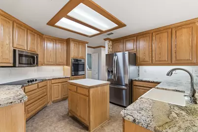 9607 Ravenswood Road, Granbury, TX 76049 - Photo 9