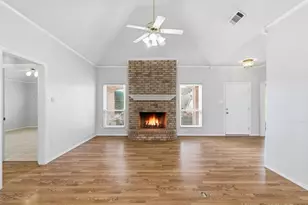 9607 Ravenswood Rd, Granbury, TX 76049 - Photo 7