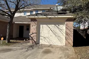 1221 Village Garden Dr, Azle, TX 76020 - Photo 3