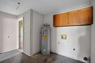 821 Nicole Dr, Burleson, TX 76028 - Photo 31