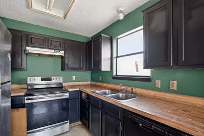 821 Nicole Drive, Burleson, TX 76028 - Photo 15