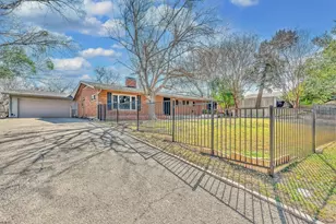 1301 Rambler Dr, Waco, TX 76710 - Photo 3