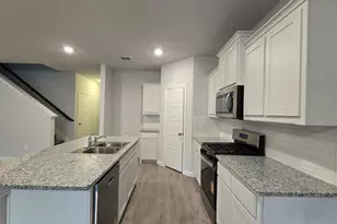 320 Logan St, Keene, TX 76059 - Photo 3