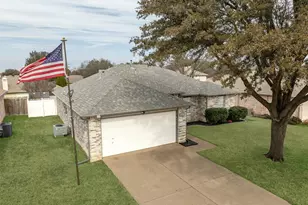 844 Atchison Dr, Saginaw, TX 76131 - Photo 5