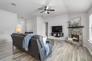 844 Atchison Dr, Saginaw, TX 76131 - Photo 9