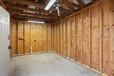 3223 Golden Oaks Circle, Granbury, TX 76049 - Photo 37