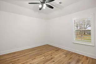 3223 Golden Oaks Cir, Granbury, TX 76049 - Photo 23