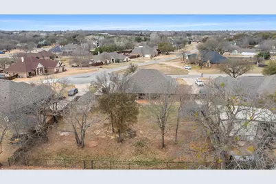 3223 Golden Oaks Circle, Granbury, TX 76049 - Photo 39