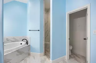 3223 Golden Oaks Cir, Granbury, TX 76049 - Photo 21